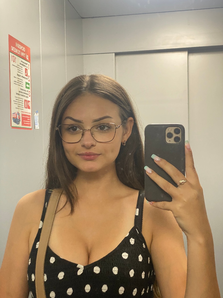 Sexy model Stacy in Asmara